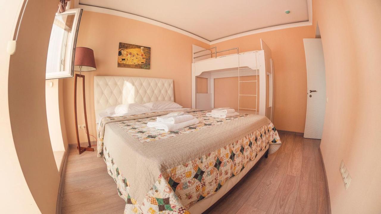 Apart Hotel Orbi Батуми Экстерьер фото
